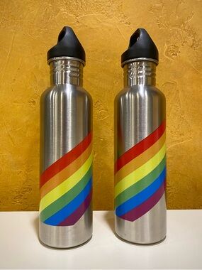 RARE VINTAGE NYC PRIDE (c.2010) LIQUID LOGIC RAINBOW WATER BOTTLES - SET OF 2